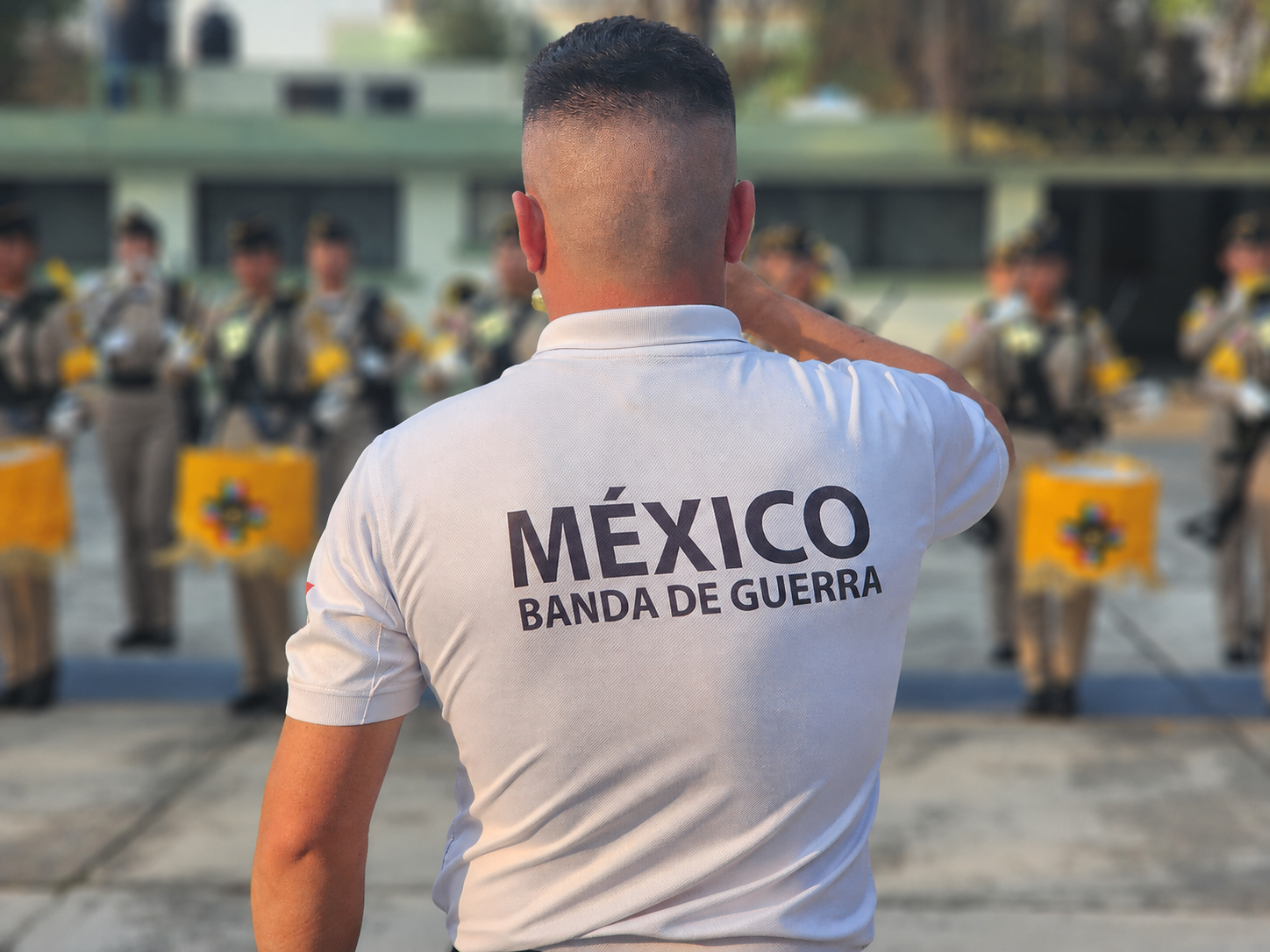 INSTRUCTORES DE BANDA DE GUERRA Y ESCOLTAS DE BANDERA EN MÉXICO