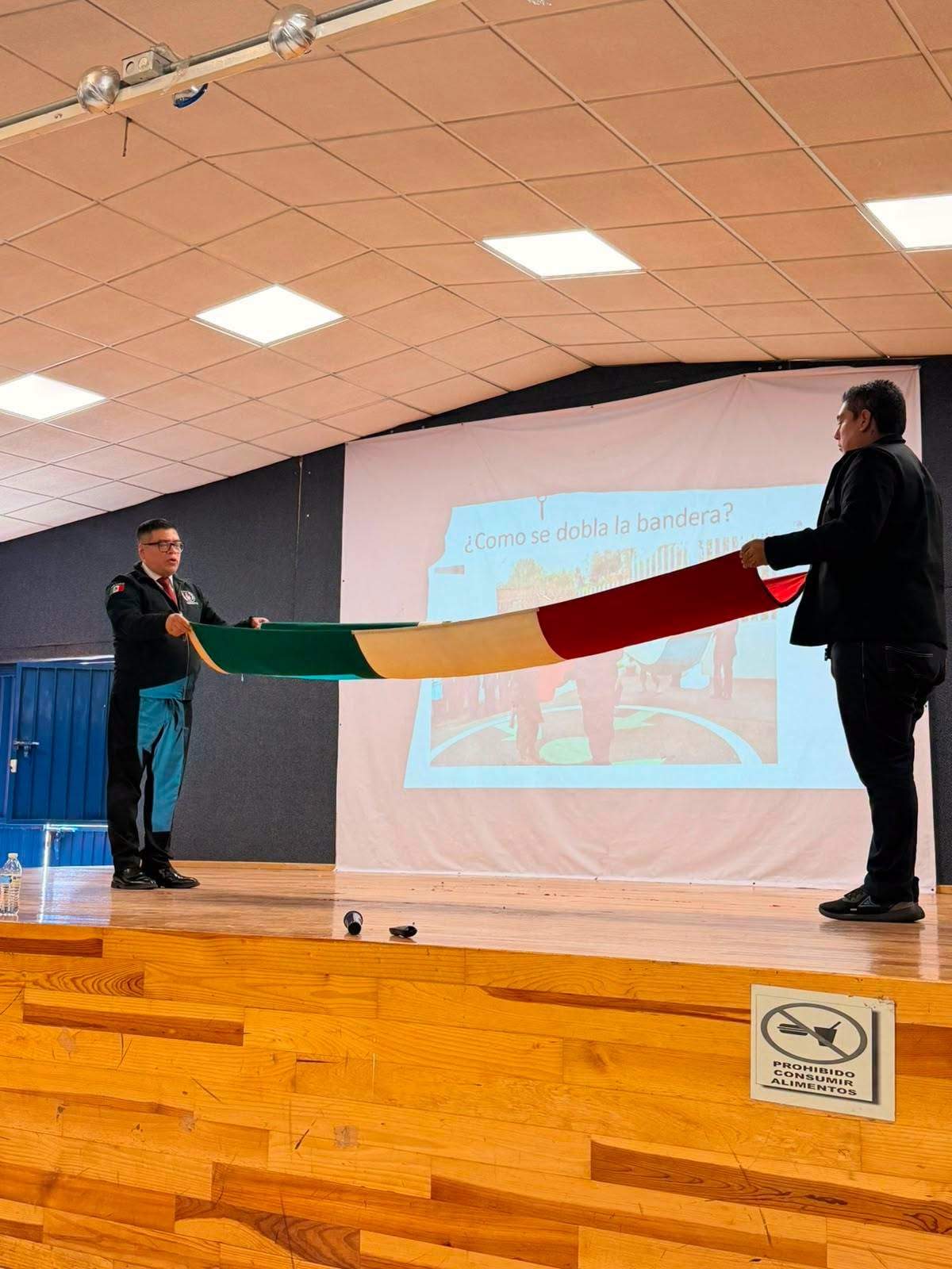 CURSO DE CAPACITACIÓN EN PROTOCOLO CÍVICO PARA PROFESORES DE LAS SECUNDARIAS TÉCNICAS EN LA CDMX