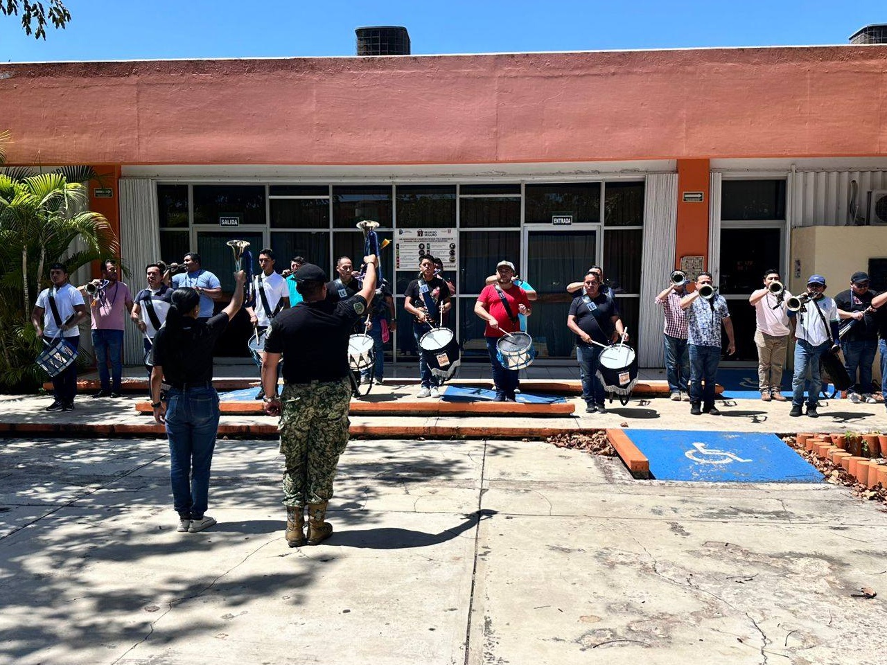 CURSO NACIONAL DE INSTRUCTORES DE BANDAS DE GUERRA Y ESCOLTAS DE BANDERA