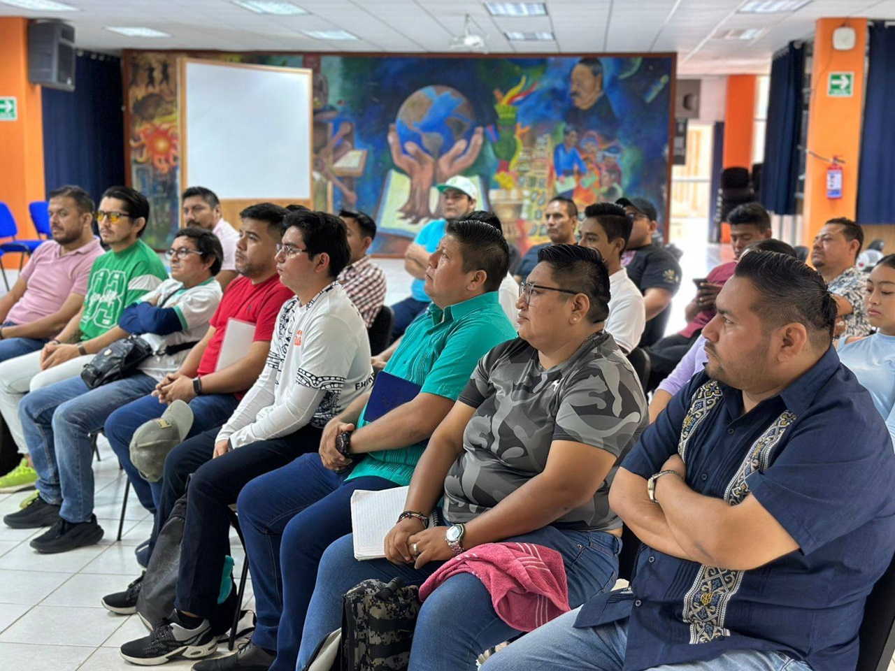 CURSO NACIONAL DE INSTRUCTORES DE BANDAS DE GUERRA Y ESCOLTAS DE BANDERA