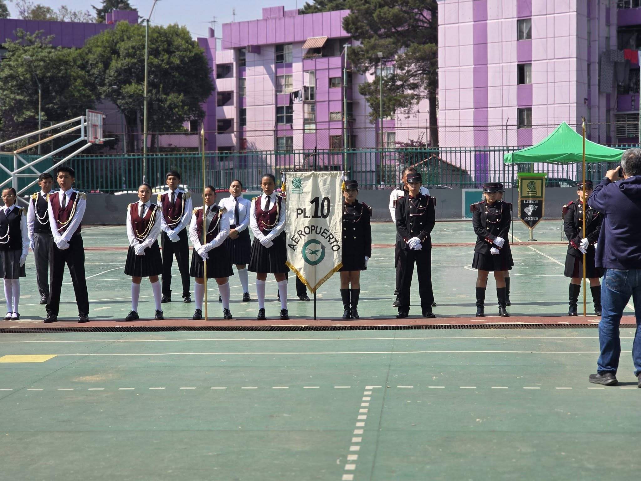 CONCURSO DE ESCOLTAS DE BANDERA DEL COLEGIO DE BACHILLERES