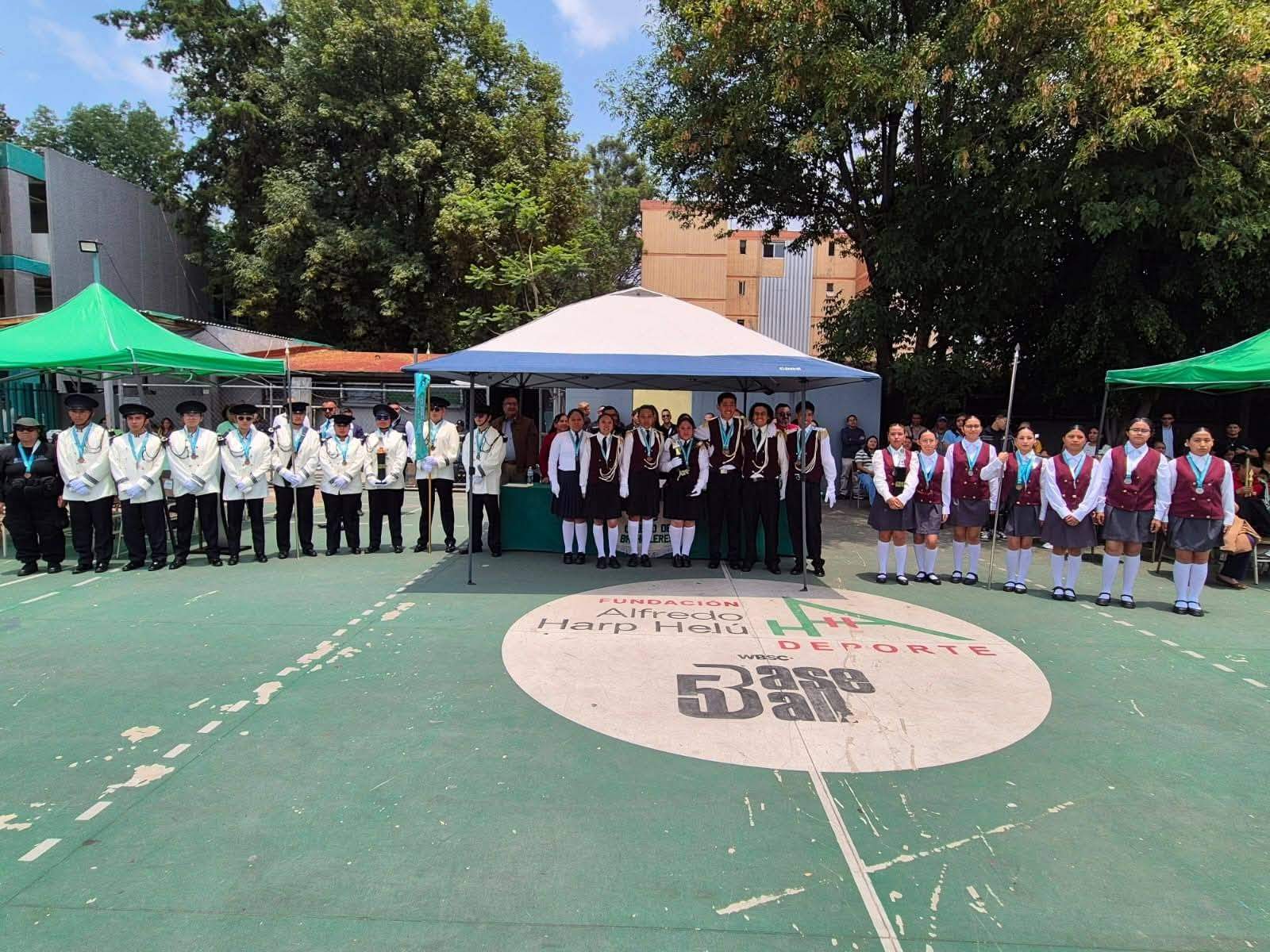 CONCURSO DE ESCOLTAS DE BANDERA DEL COLEGIO DE BACHILLERES