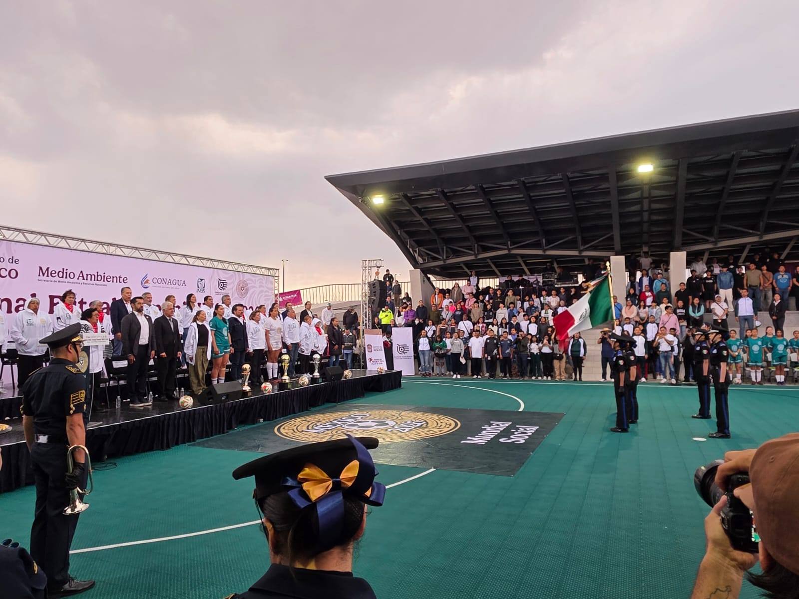 ESCUELA DE INSTRUCTORES DE BANDA DE GUERRA EN MÉXICO