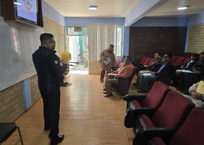 ESCUELA DE INSTRUCTORES DE BANDA DE GUERRA EN MÉXICO